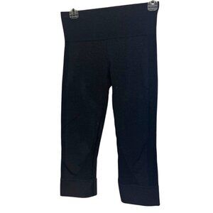 Lululemon Women's Size 4 Seamlessly Street‎ Crop Leggings Dark Gray Sporty